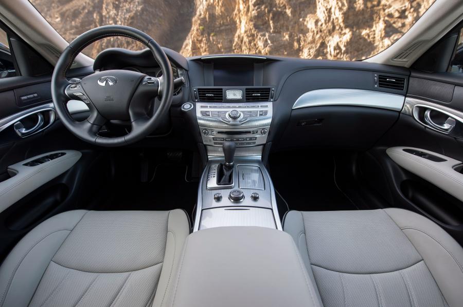  Infiniti Q70 Premium Select Edition 2016 года  (фото 16 из 16)